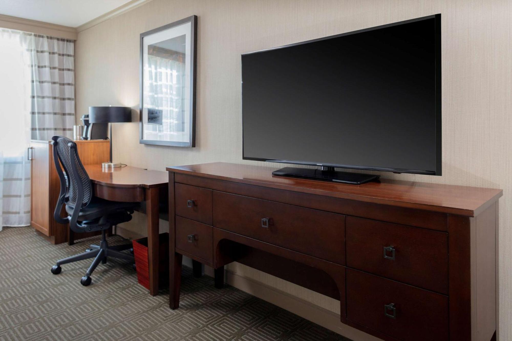 Doubletree By Hilton Hotel Burlington Vermont Екстериор снимка
