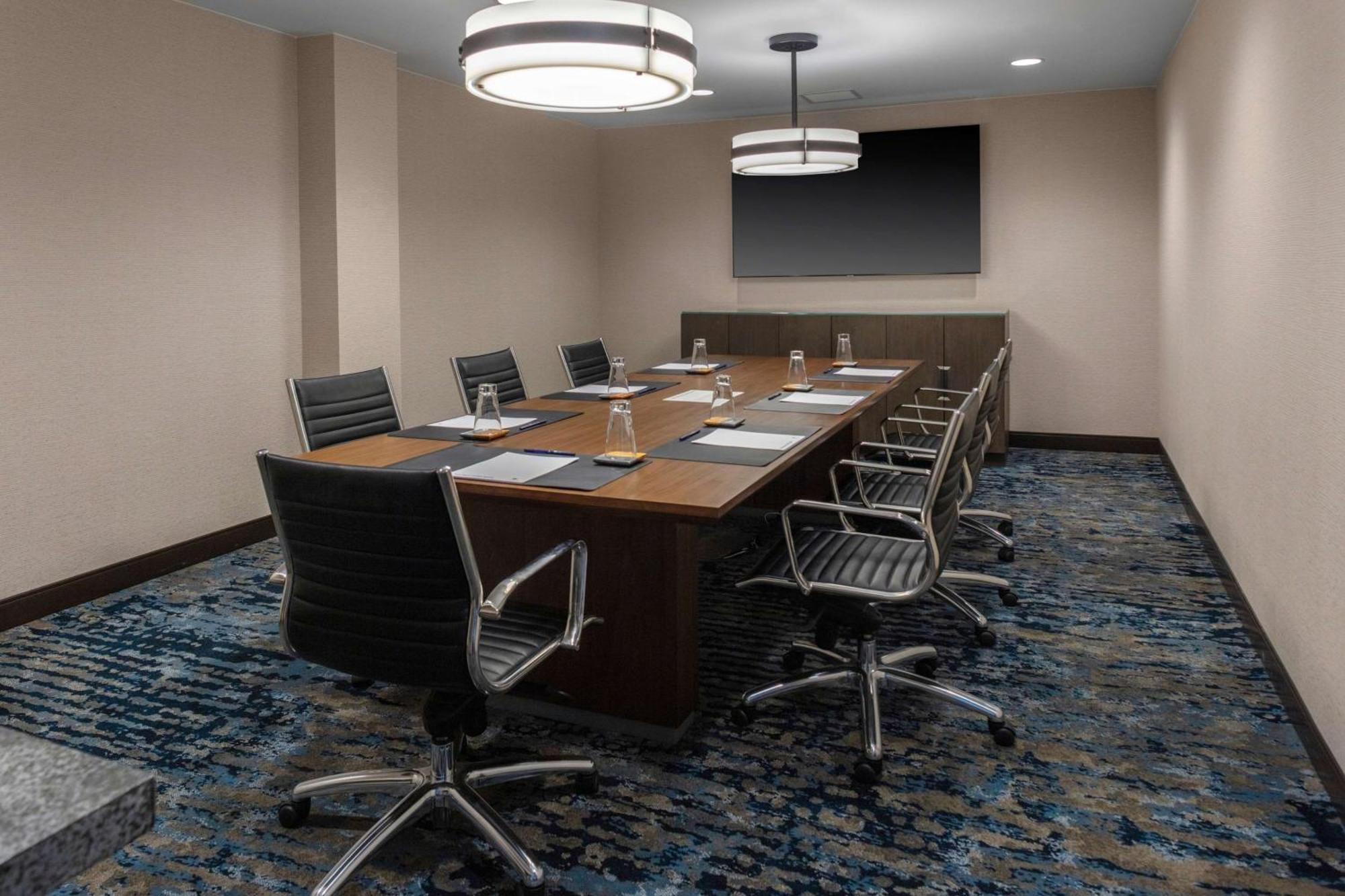 Doubletree By Hilton Hotel Burlington Vermont Екстериор снимка
