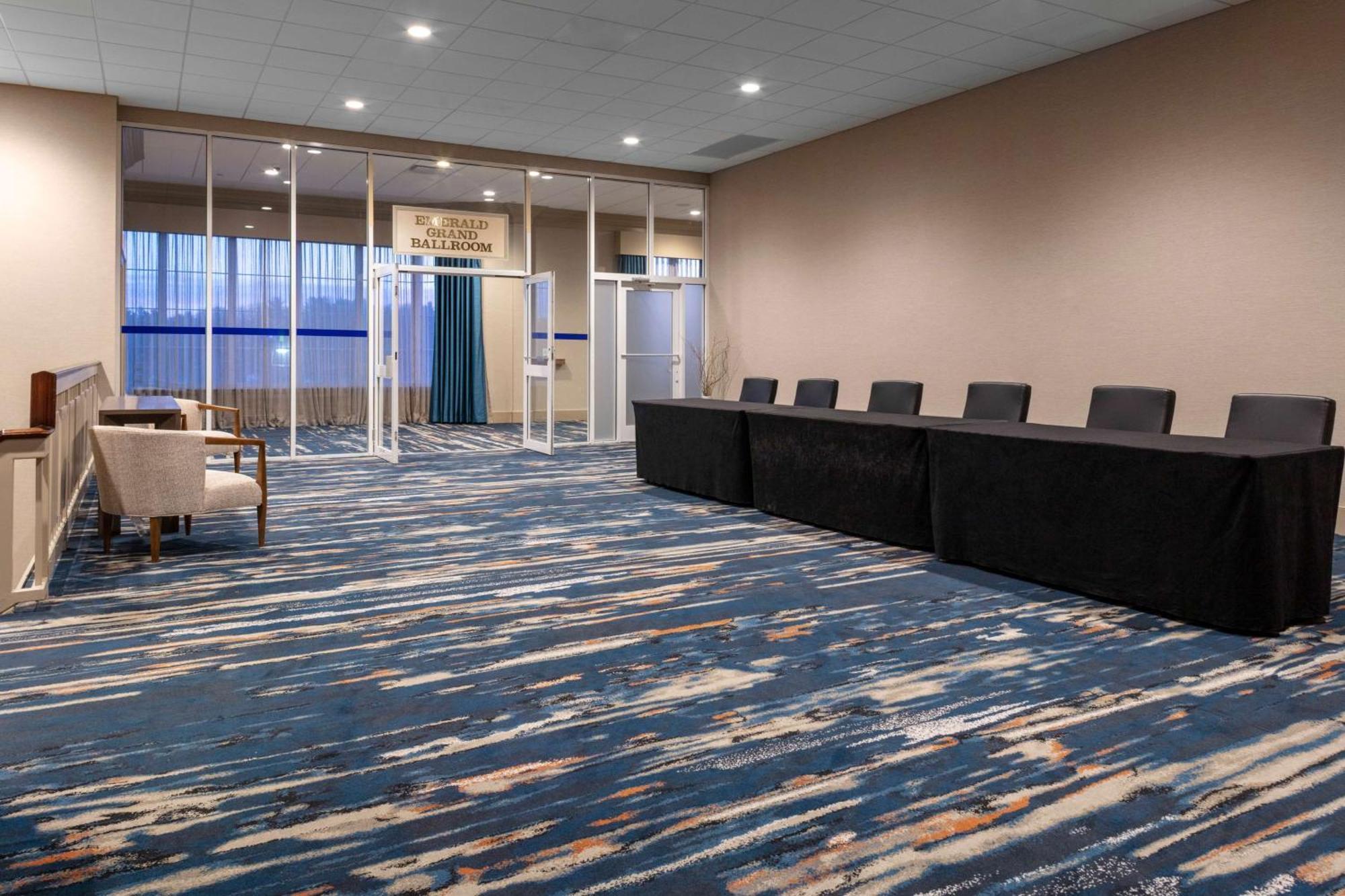Doubletree By Hilton Hotel Burlington Vermont Екстериор снимка